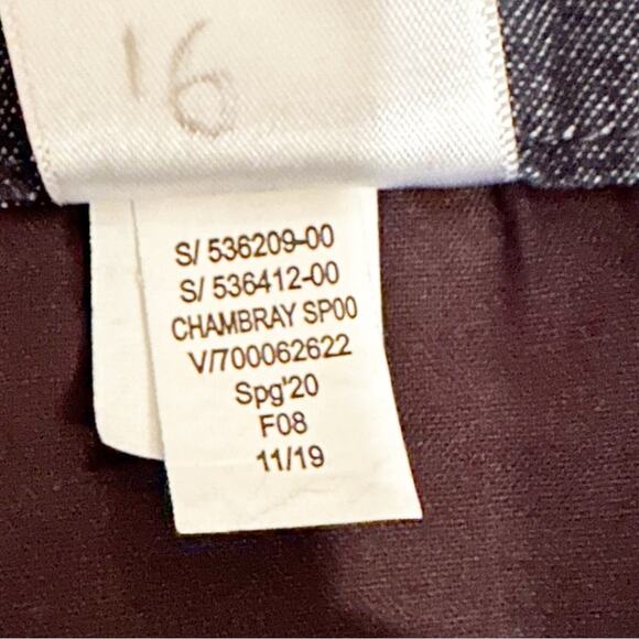 Banana Republic Shorts Blue Chambray Size 27 4 Petite 4P Button Sailor NWT - Picture 9 of 14